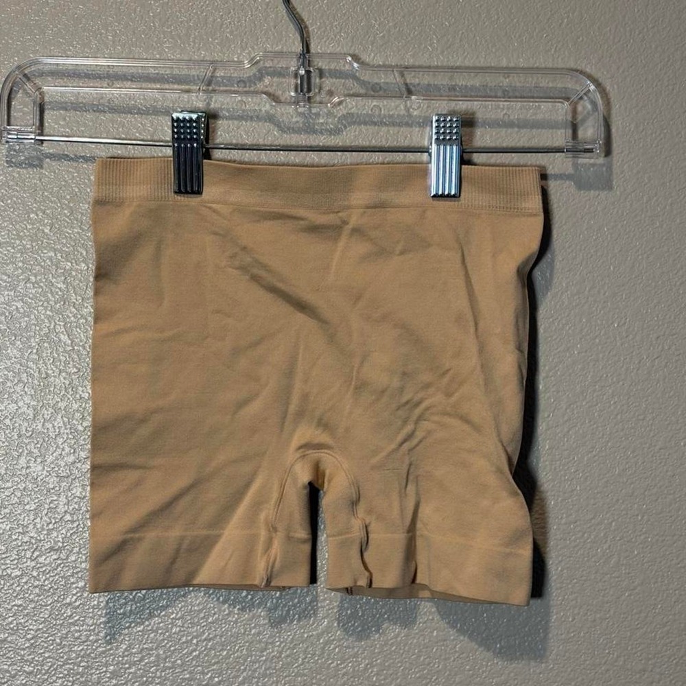 Jockey Generation seamless shapewear boyshorts in tan, size S